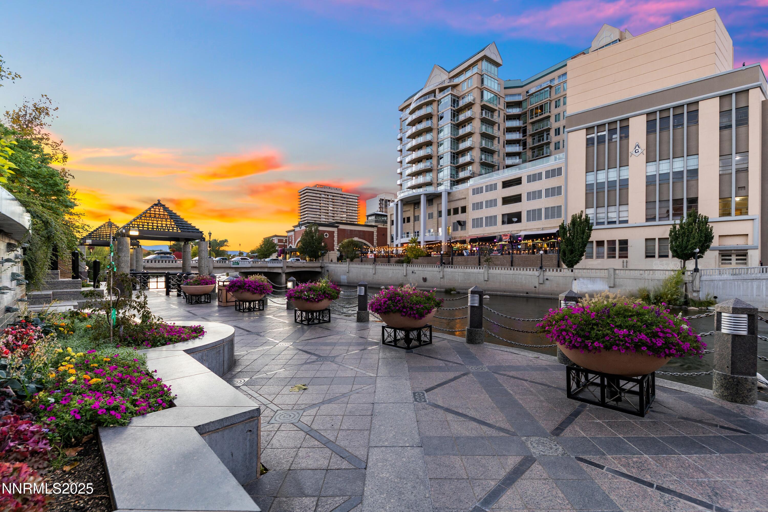 50 N Sierra Street, 601