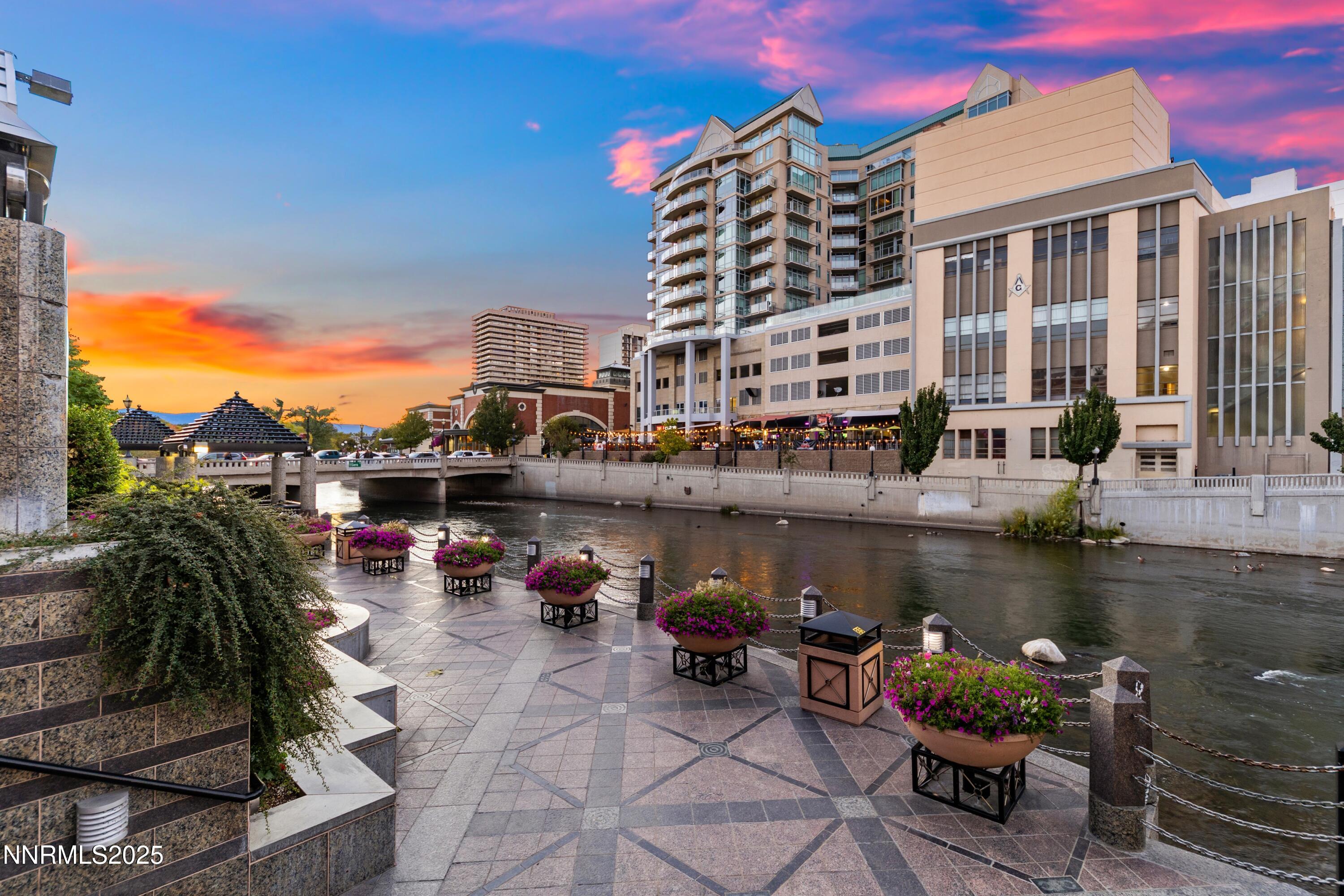 50 N Sierra Street, 601