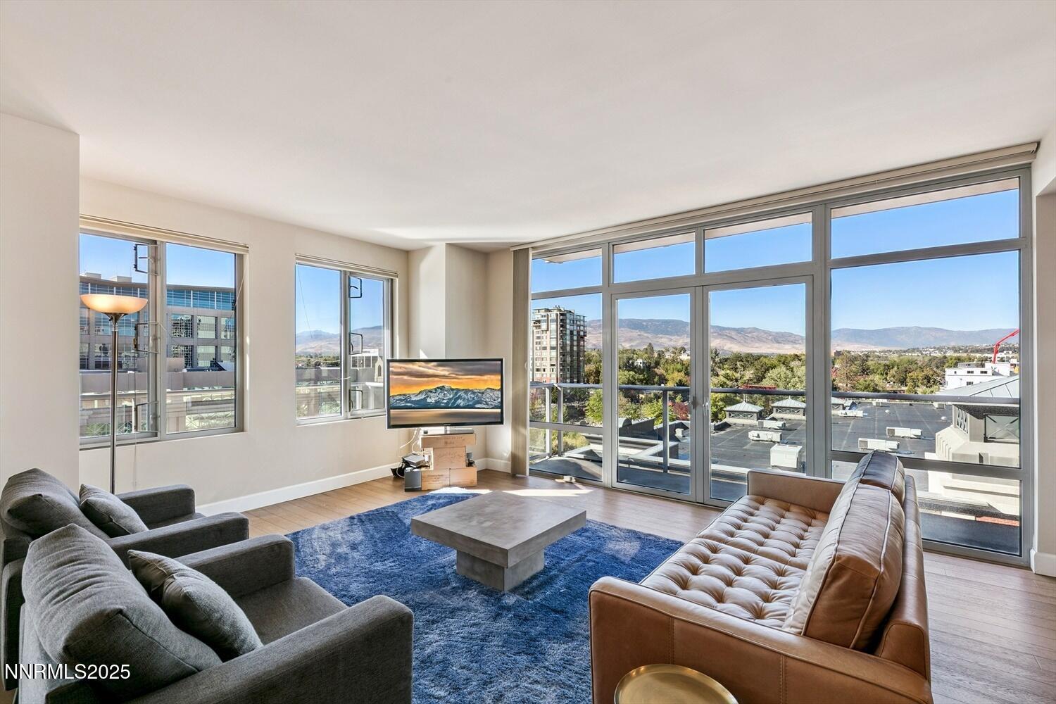 50 N Sierra Street, 601