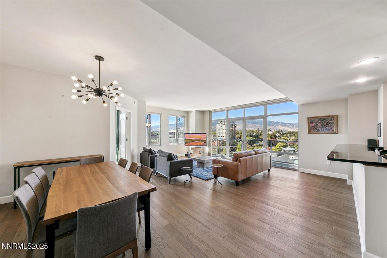 50 N Sierra Street, 601