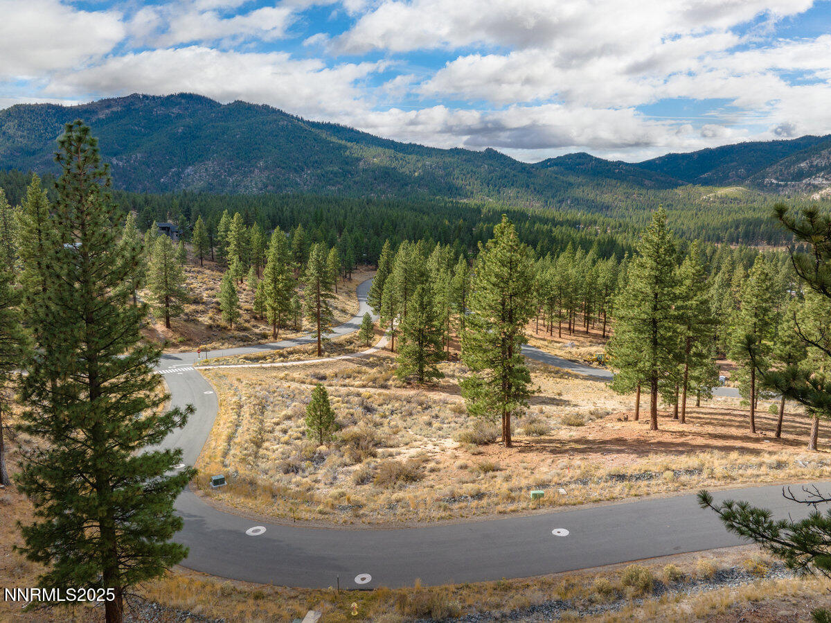 569 Headwaters Way, 358