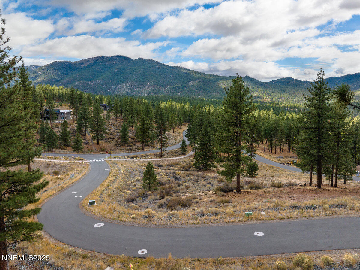 569 Headwaters Way, 358