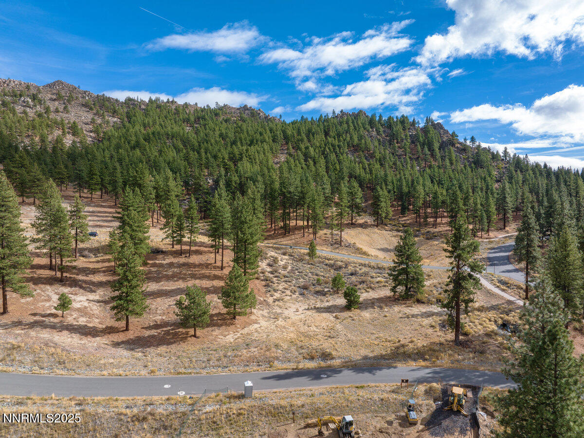 569 Headwaters Way, 358