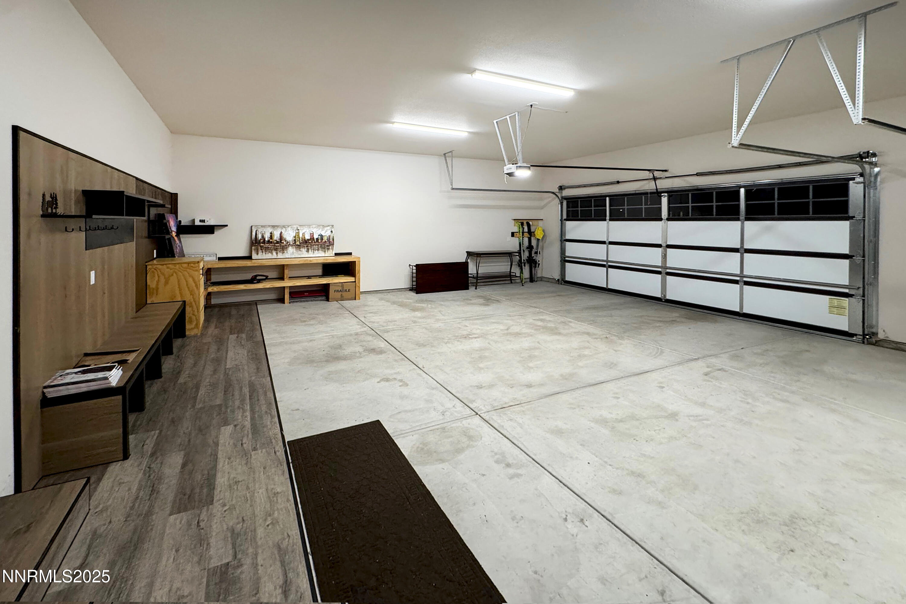 912 Holstein Court