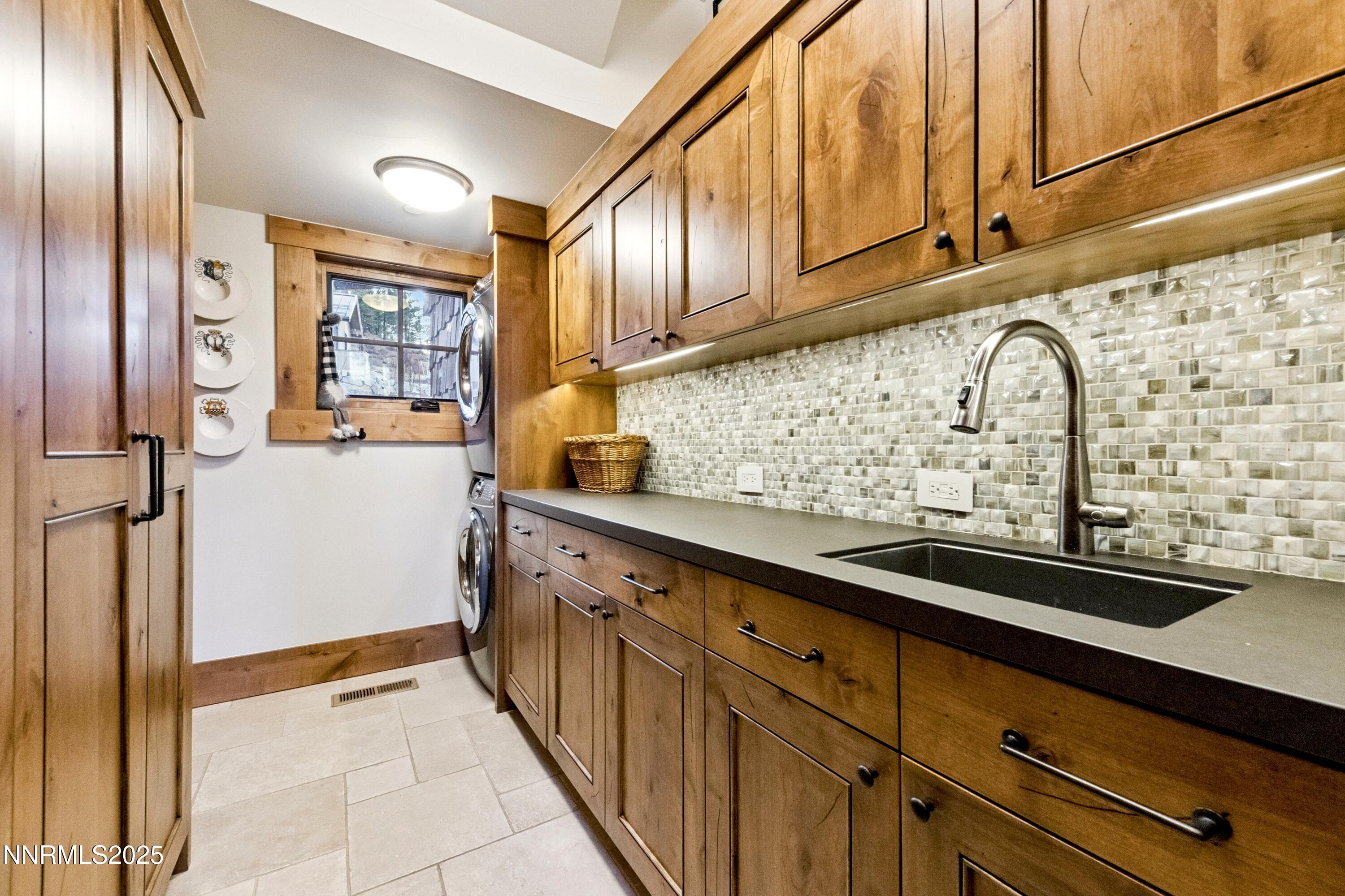 261 Redding Way