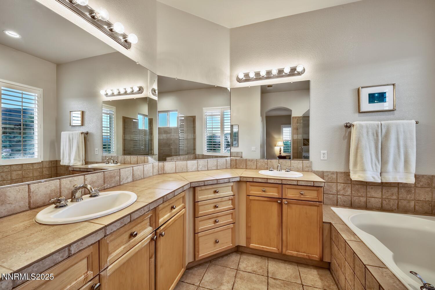 5710 N White Sands Road