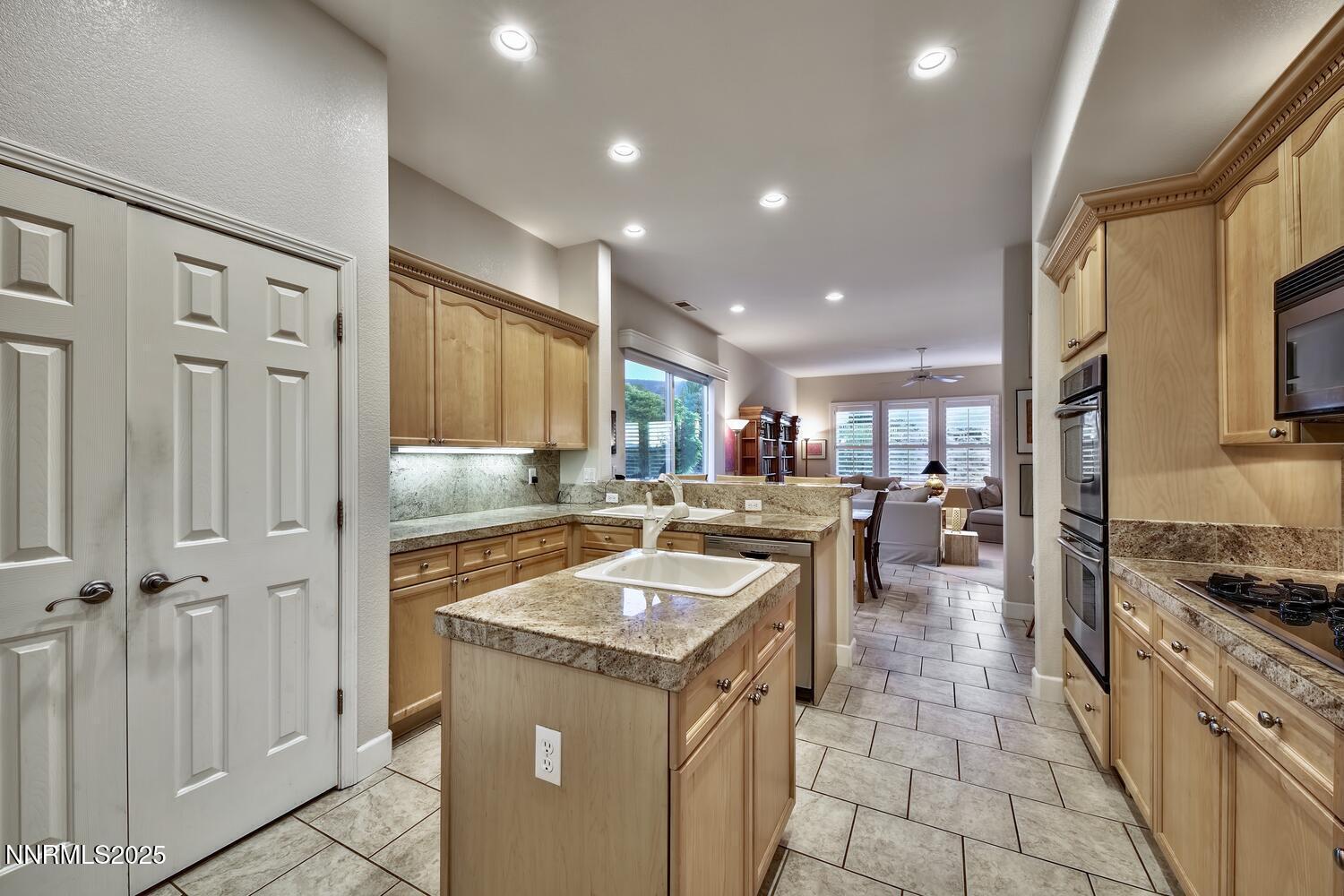 5710 N White Sands Road