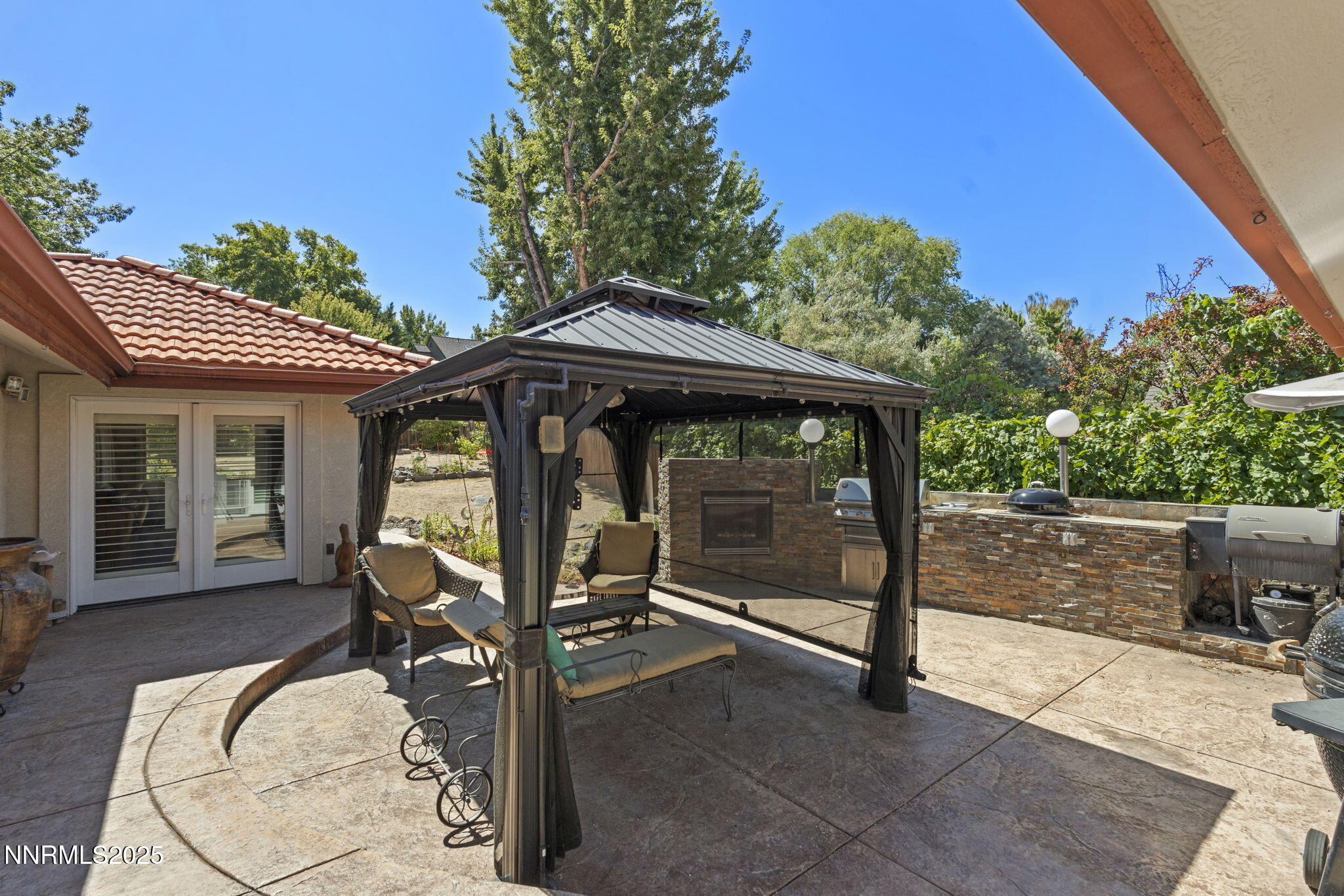 2410 Dublin Court