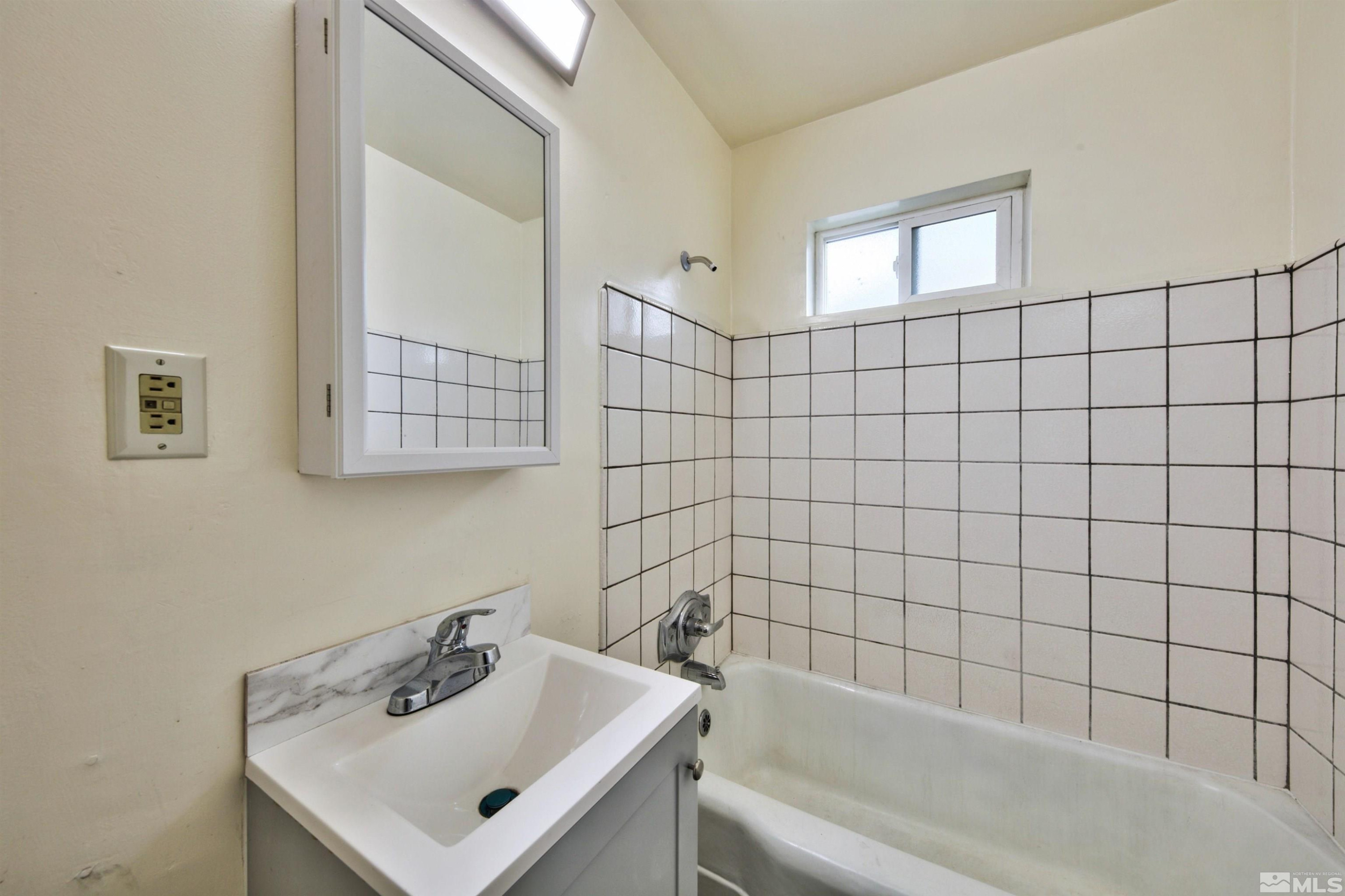 1515 N Carson Street