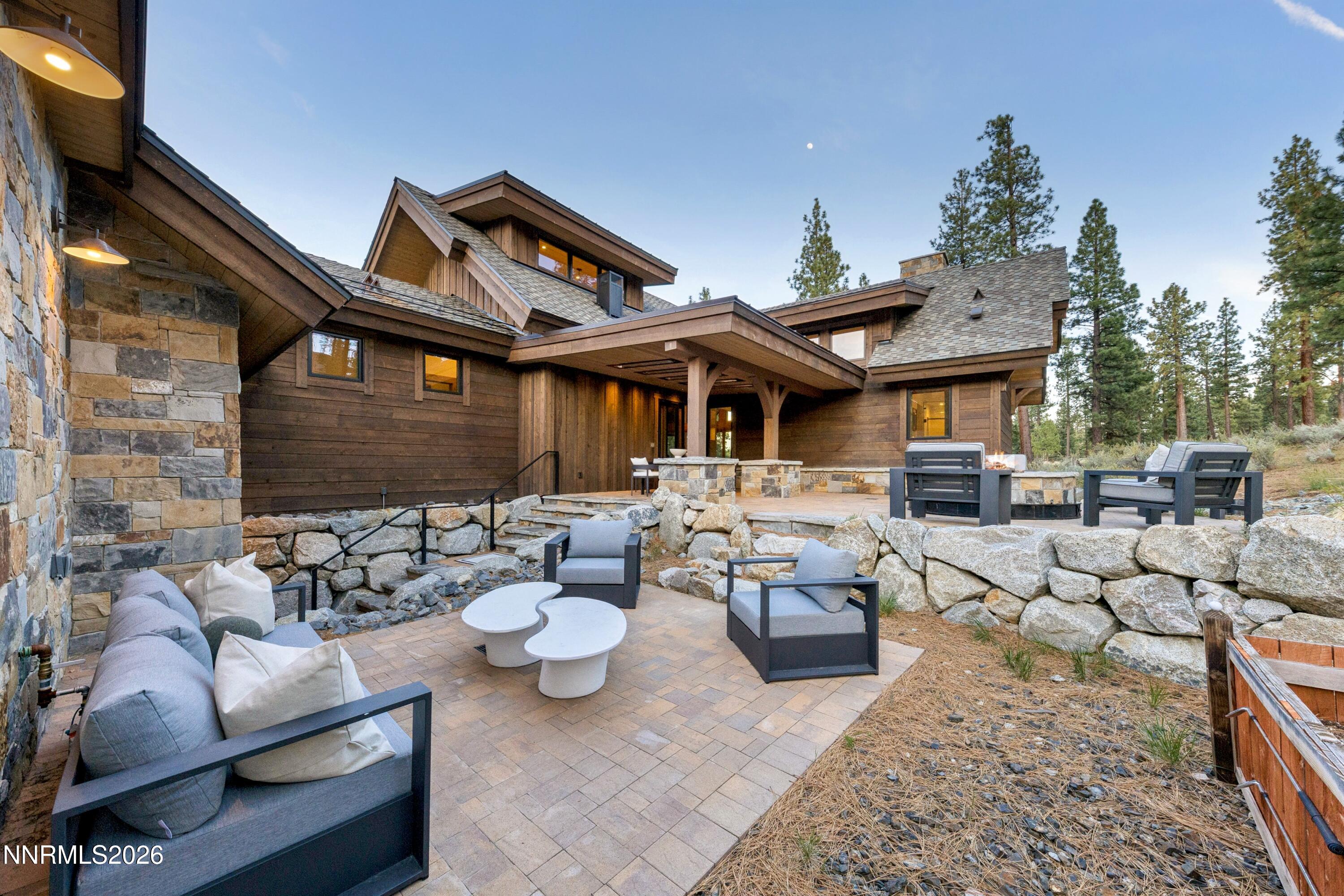 195 Cartwright Court