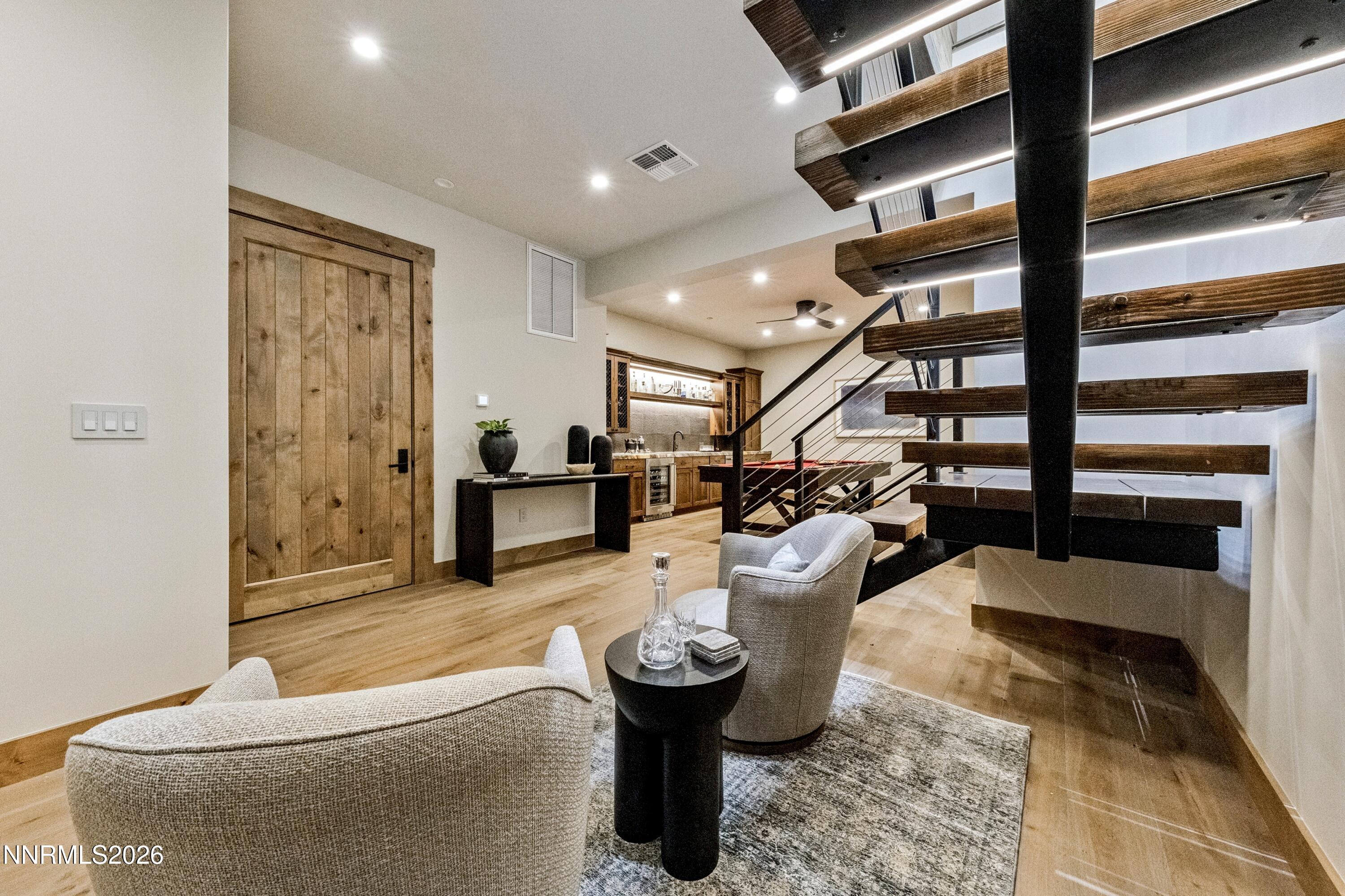 195 Cartwright Court