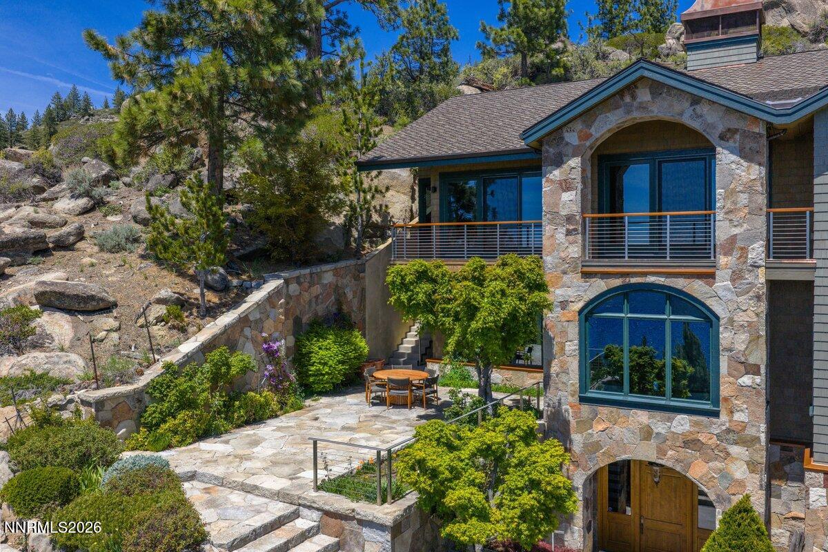 2228 Lands End Drive