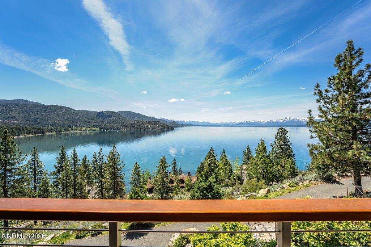 2228 Lands End Drive