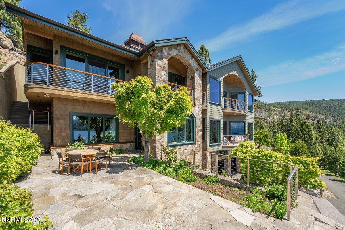 2228 Lands End Drive