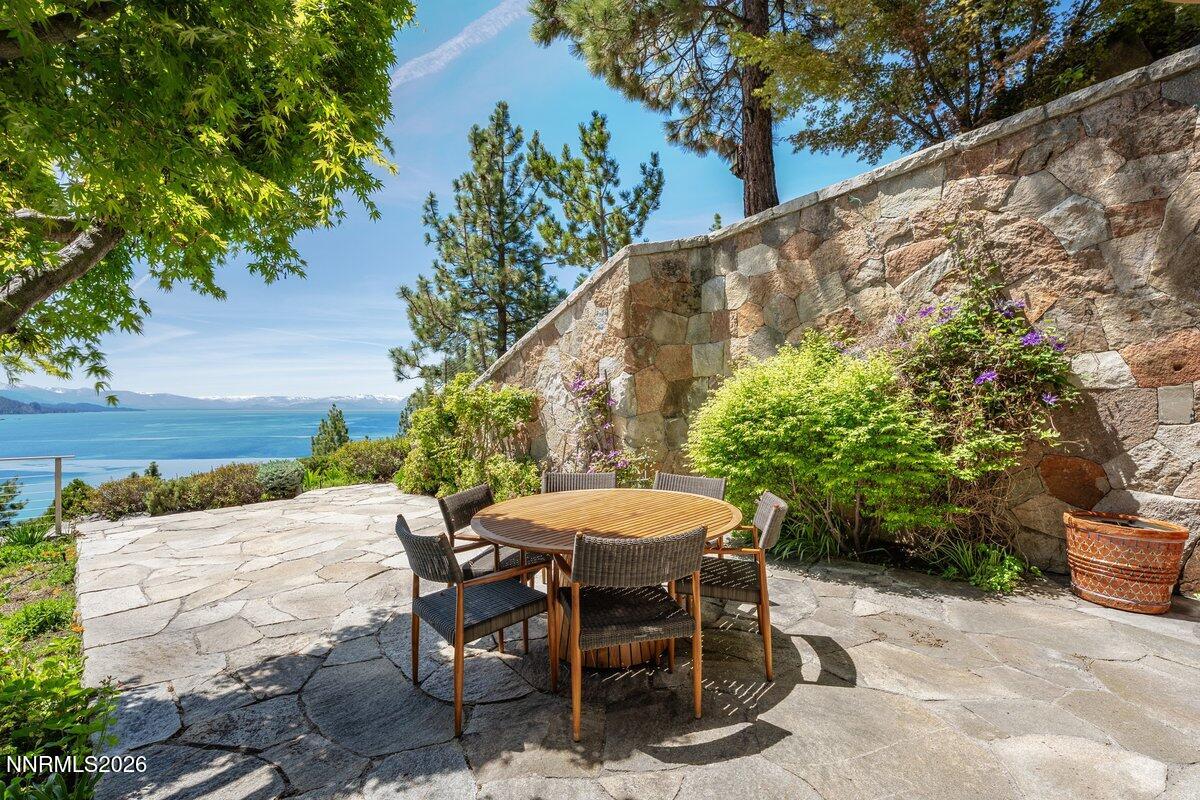 2228 Lands End Drive