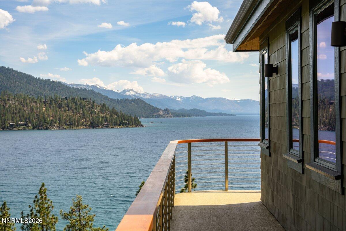 2228 Lands End Drive