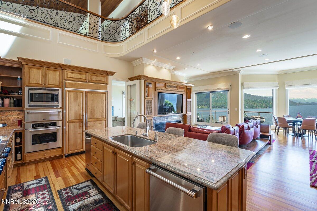 2228 Lands End Drive