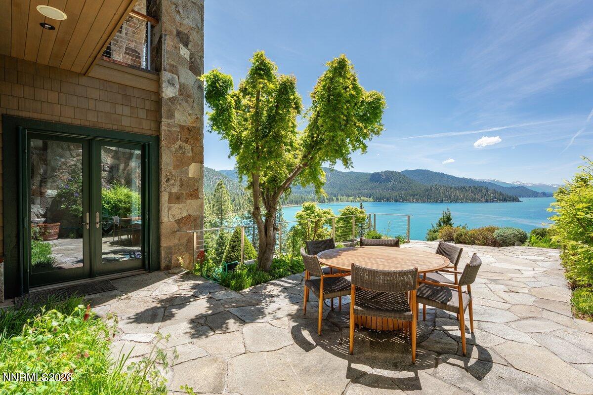 2228 Lands End Drive