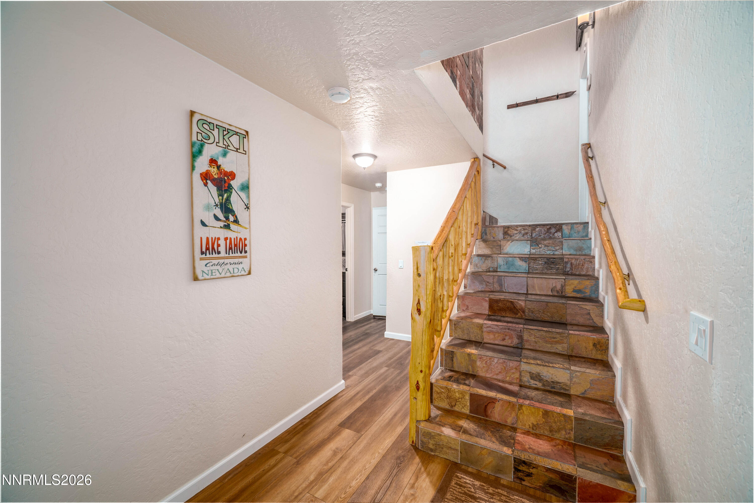 1092 Deercliff Drive