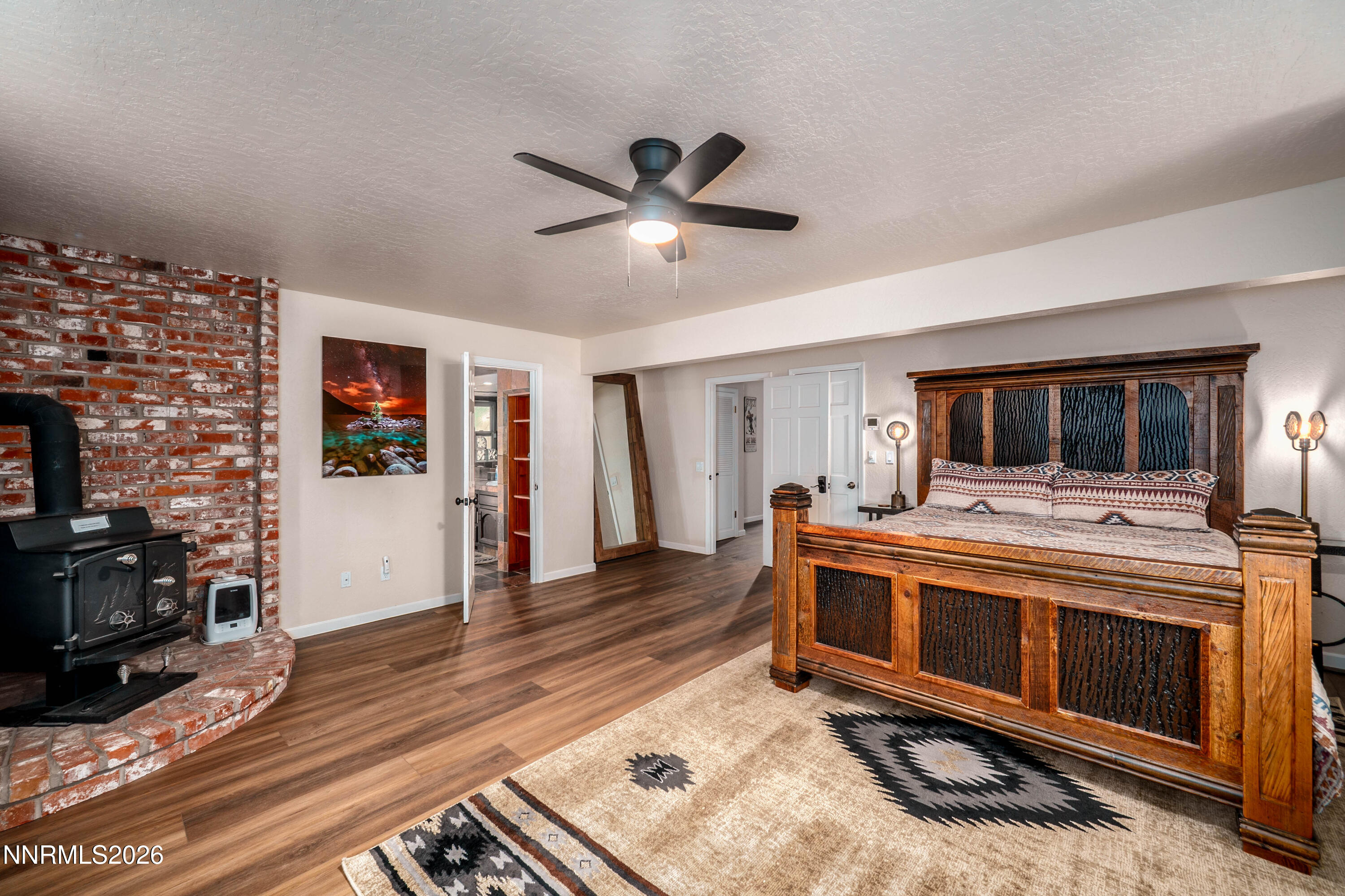 1092 Deercliff Drive