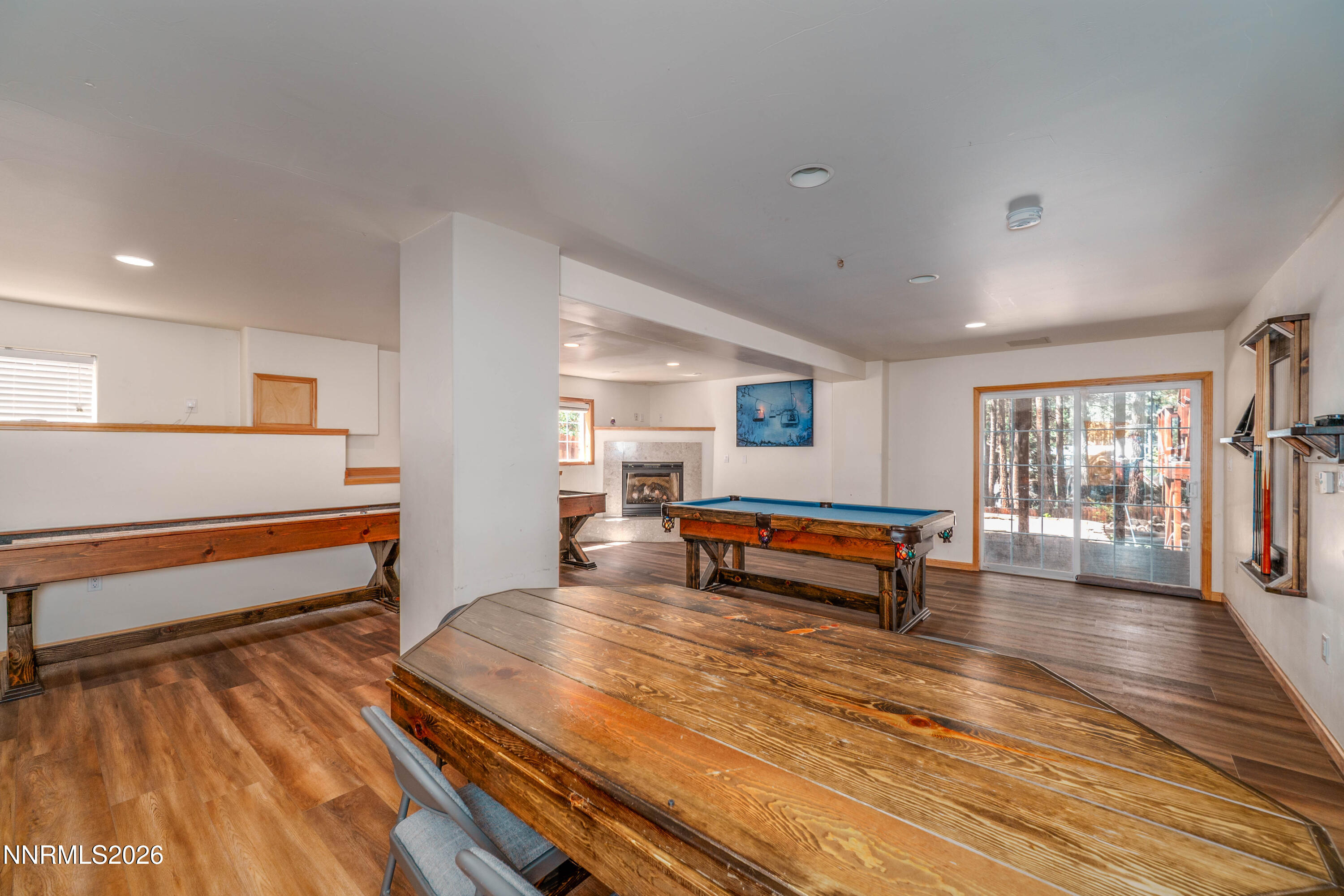 1092 Deercliff Drive