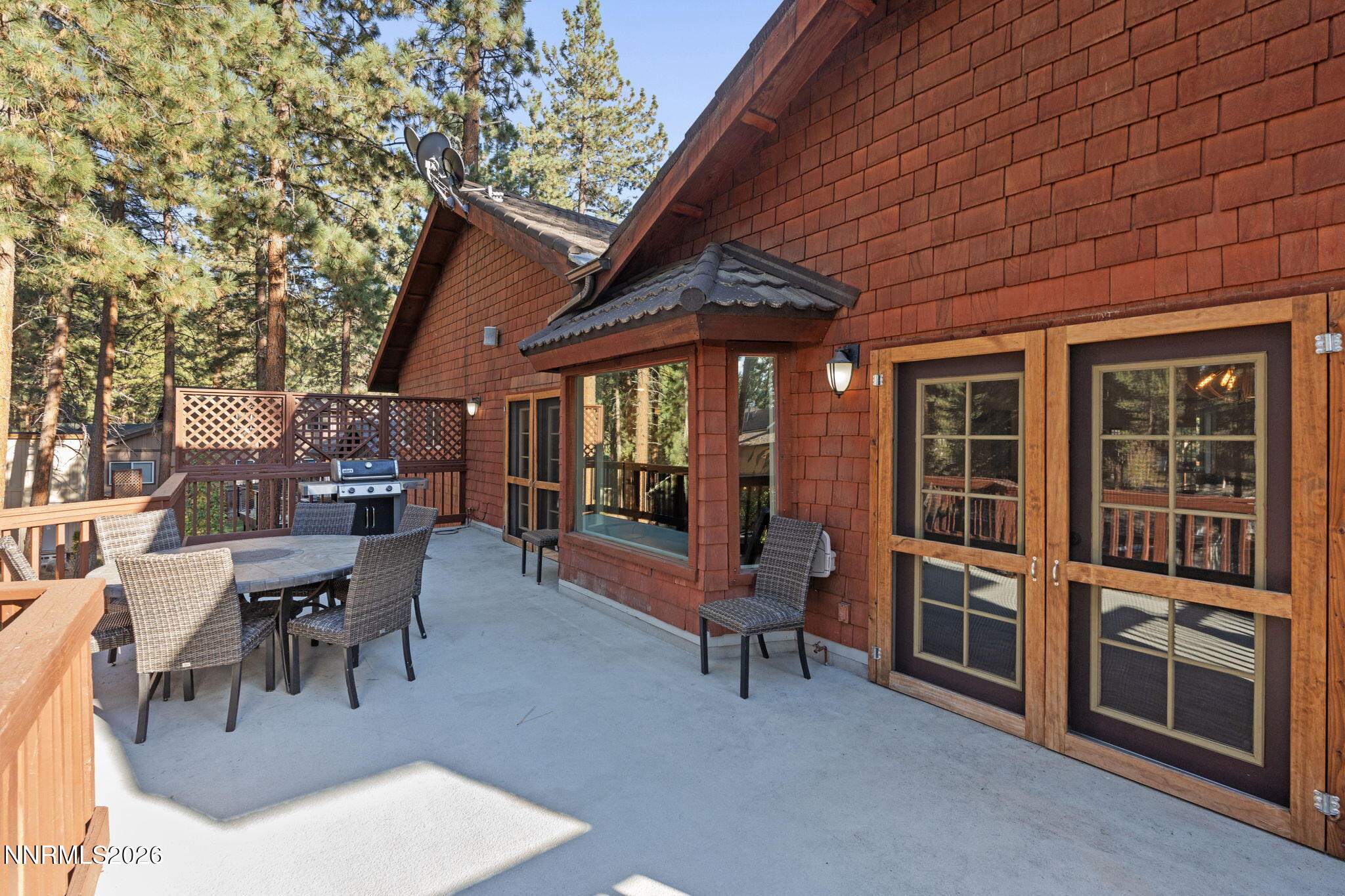 1092 Deercliff Drive