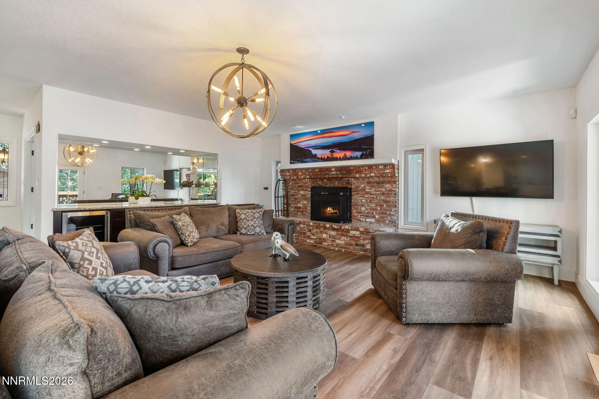 1092 Deercliff Drive