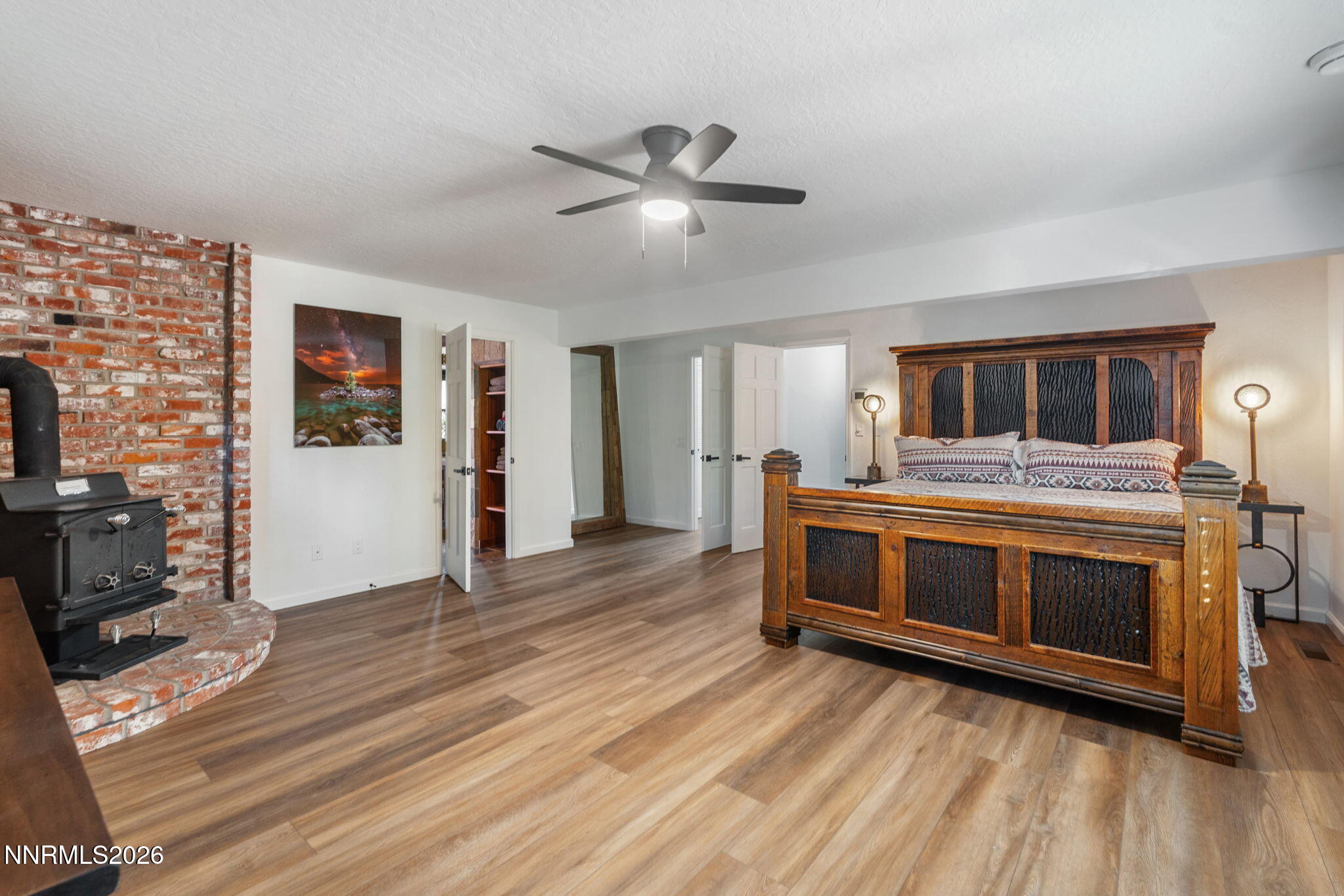 1092 Deercliff Drive