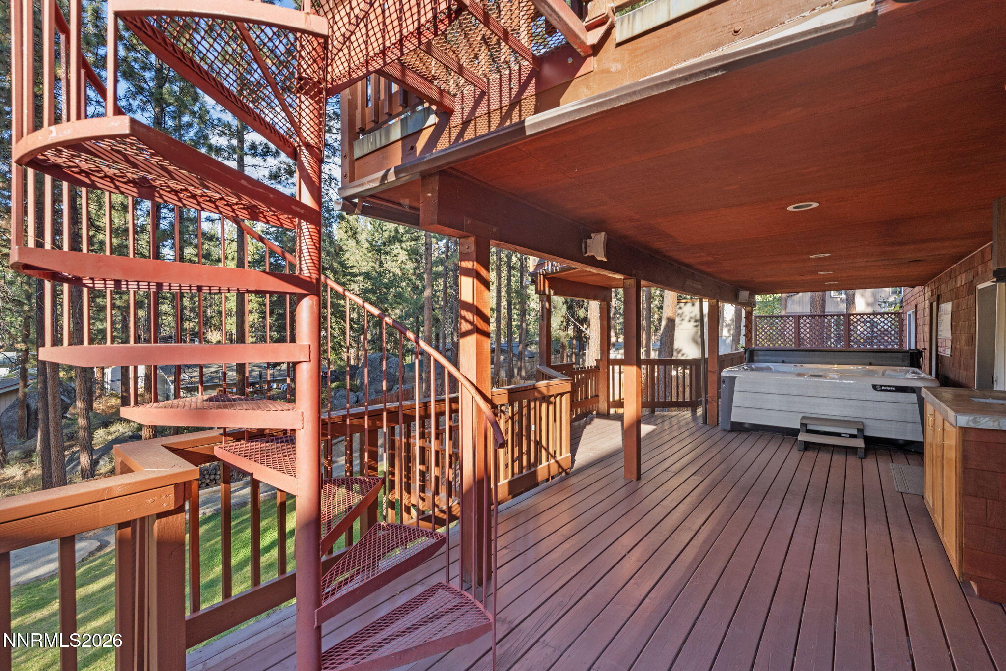 1092 Deercliff Drive