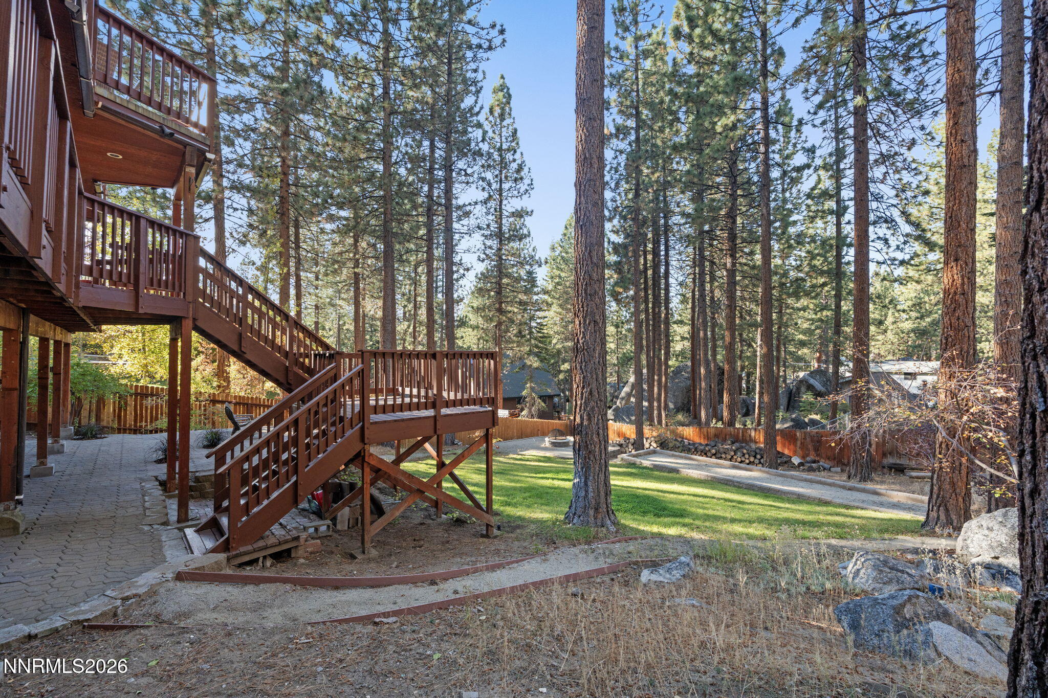 1092 Deercliff Drive