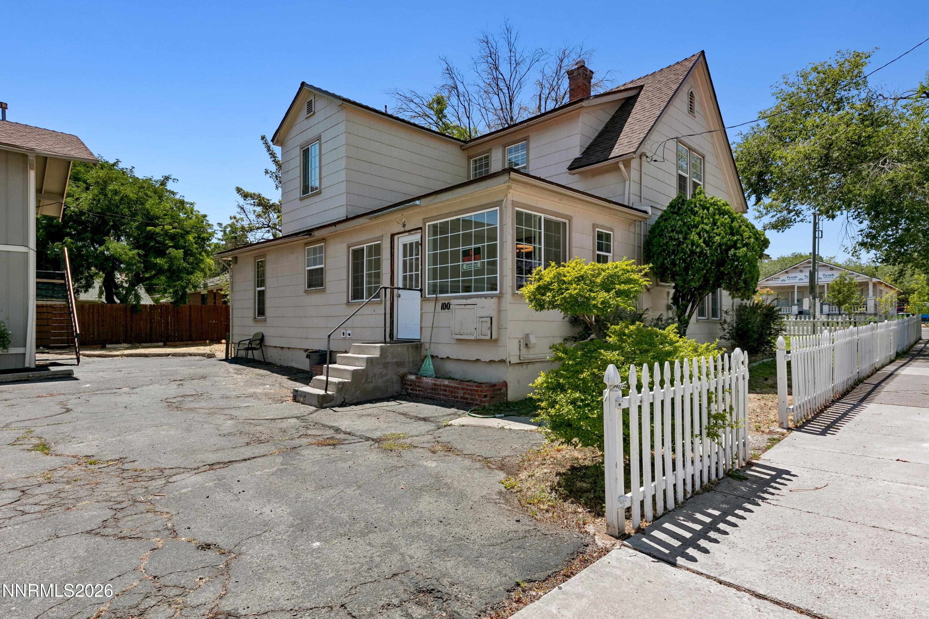 1002 S Arlington Avenue