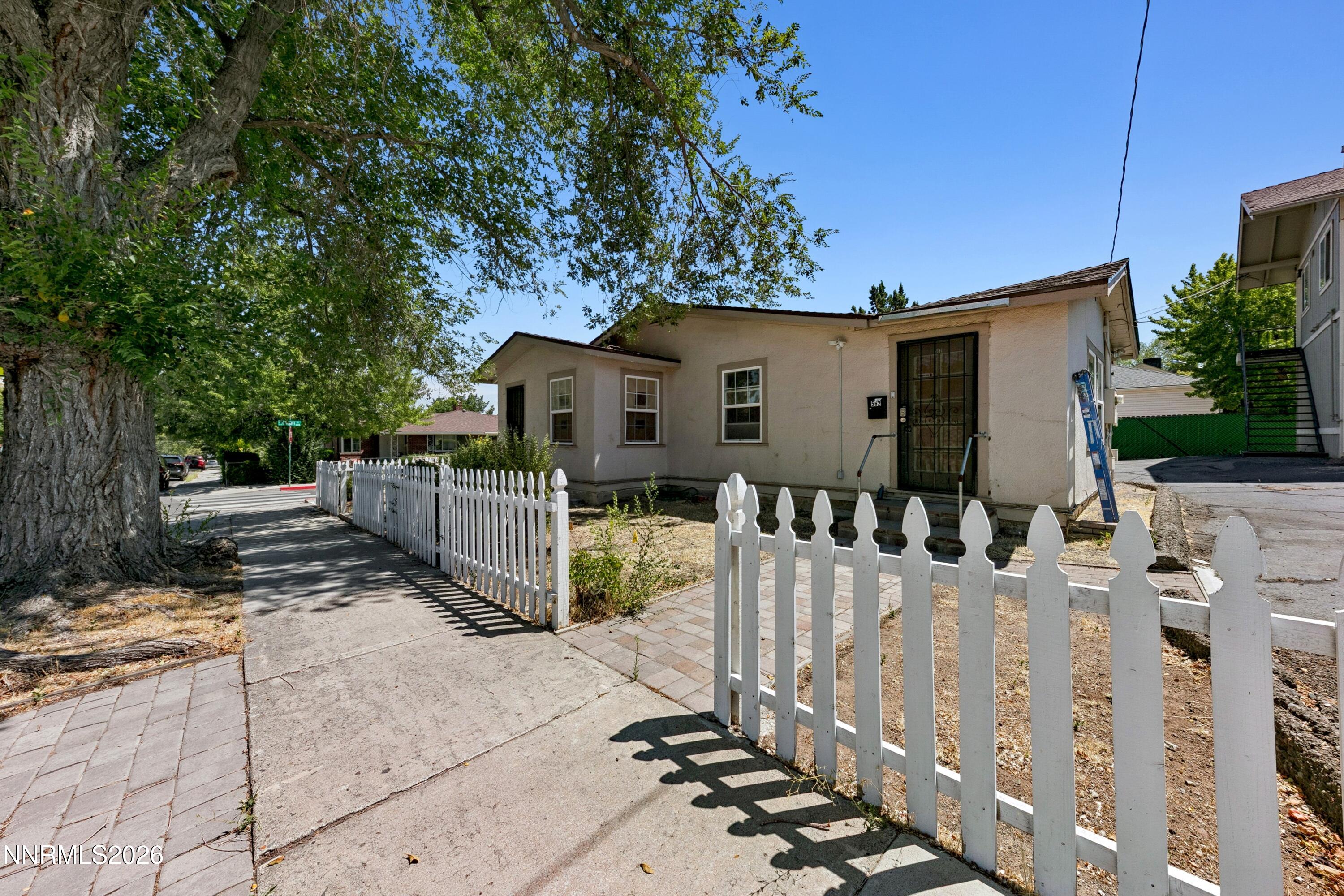 1002 S Arlington Avenue