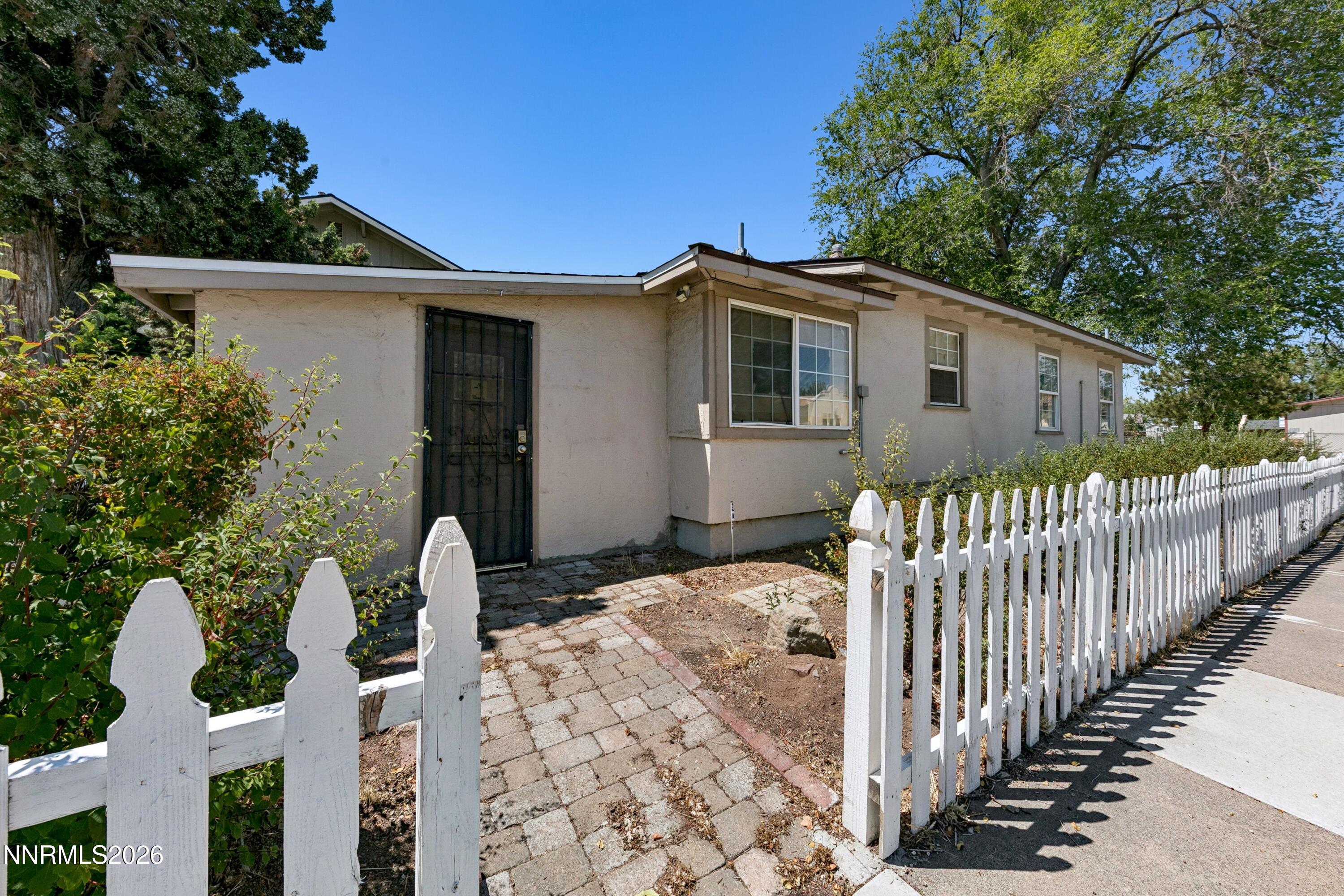 1002 S Arlington Avenue