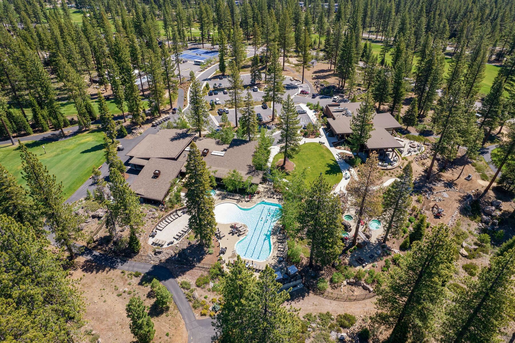 10251 Valmont Trail