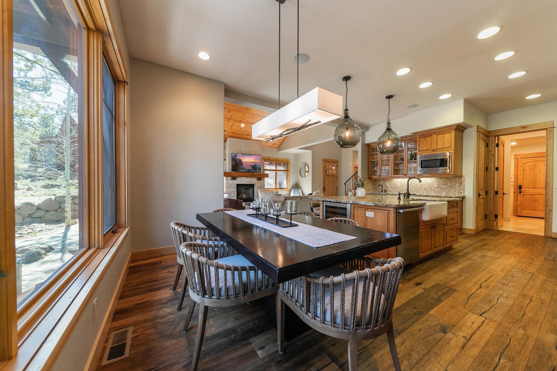 10251 Valmont Trail