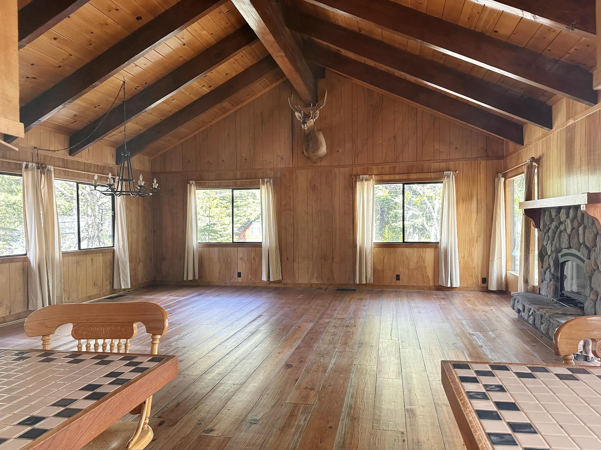 390 Tanager Drive