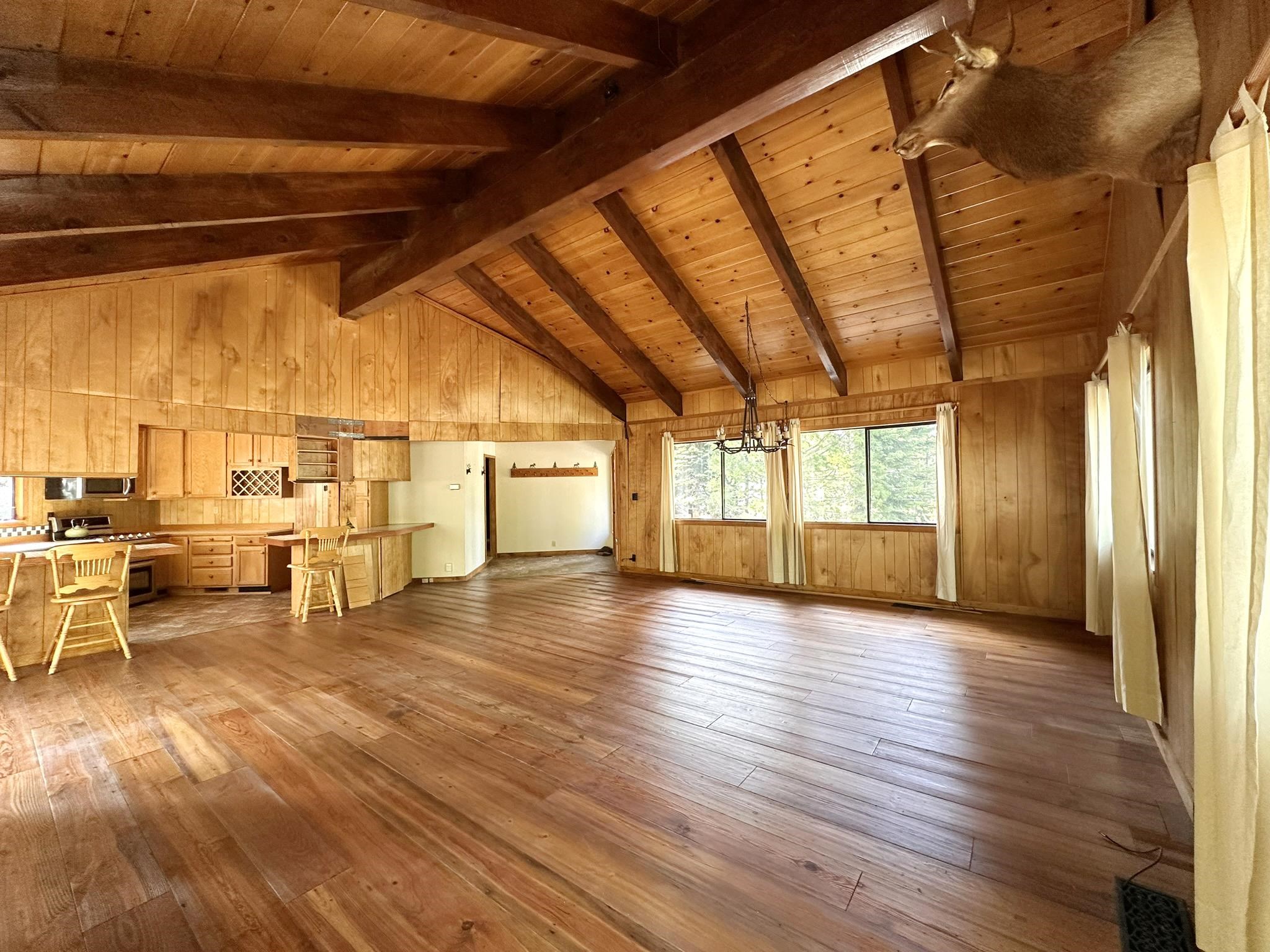 390 Tanager Drive