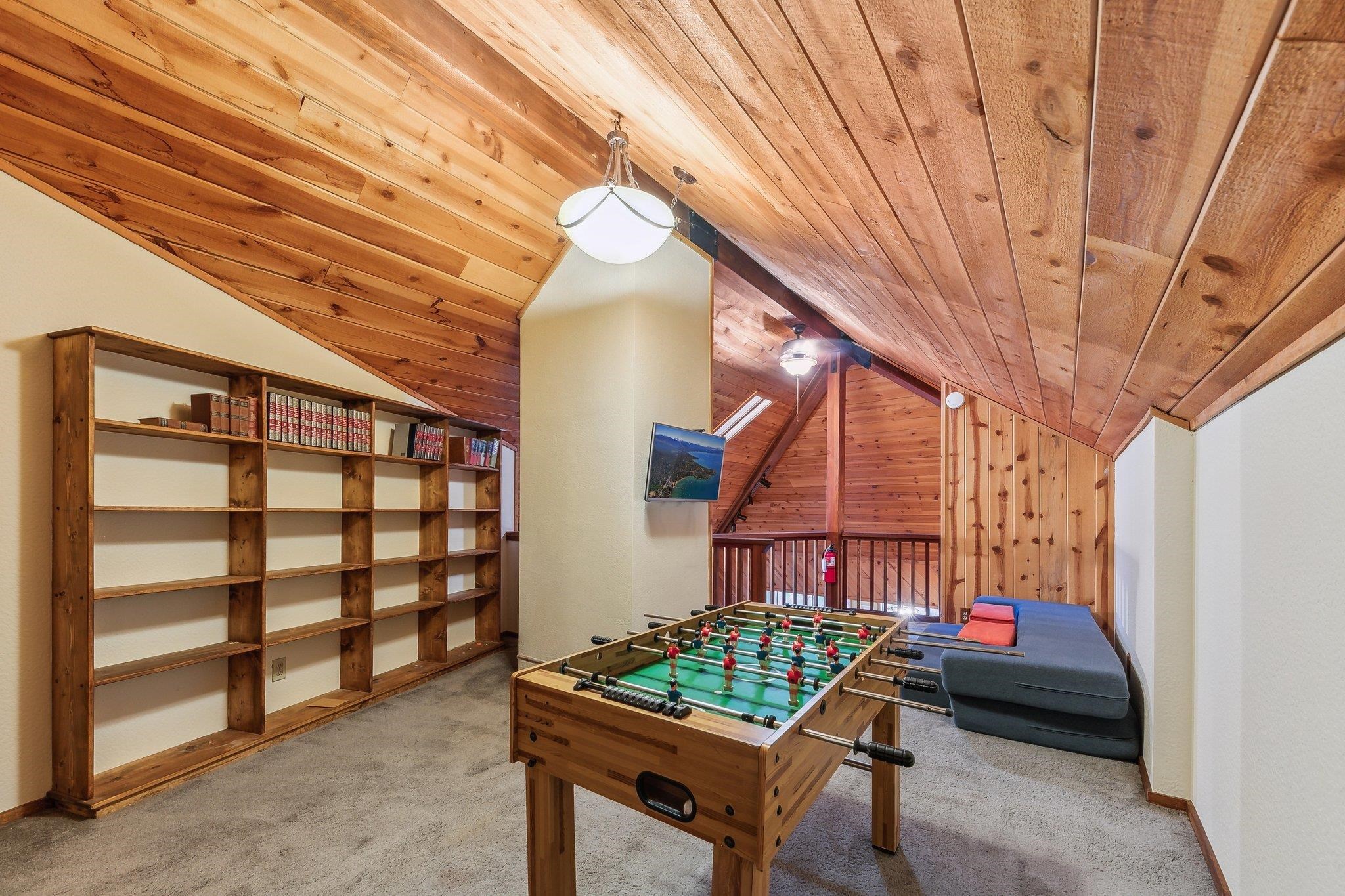 12364 Viking Way