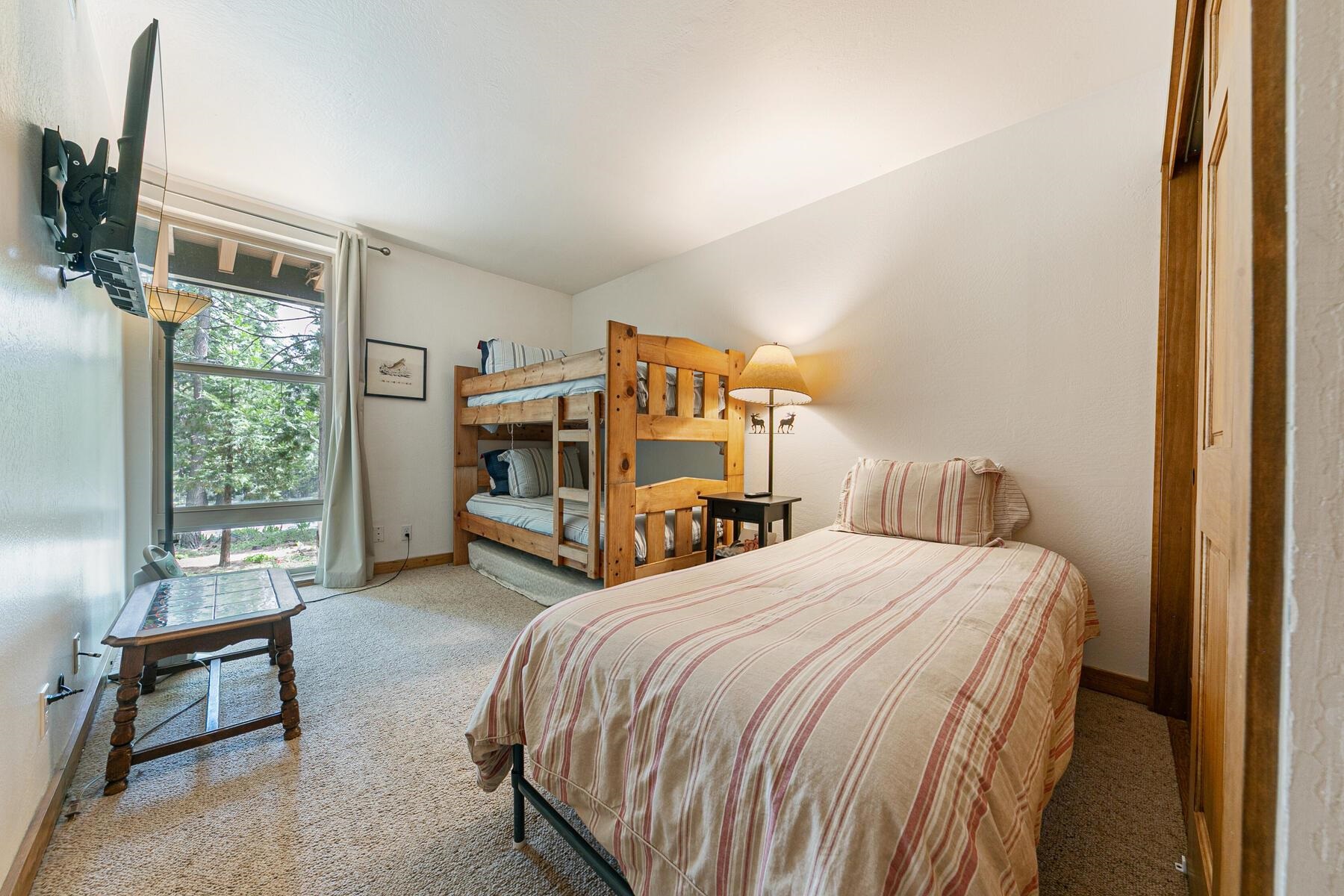 2755 North Lake Boulevard Unit: 16