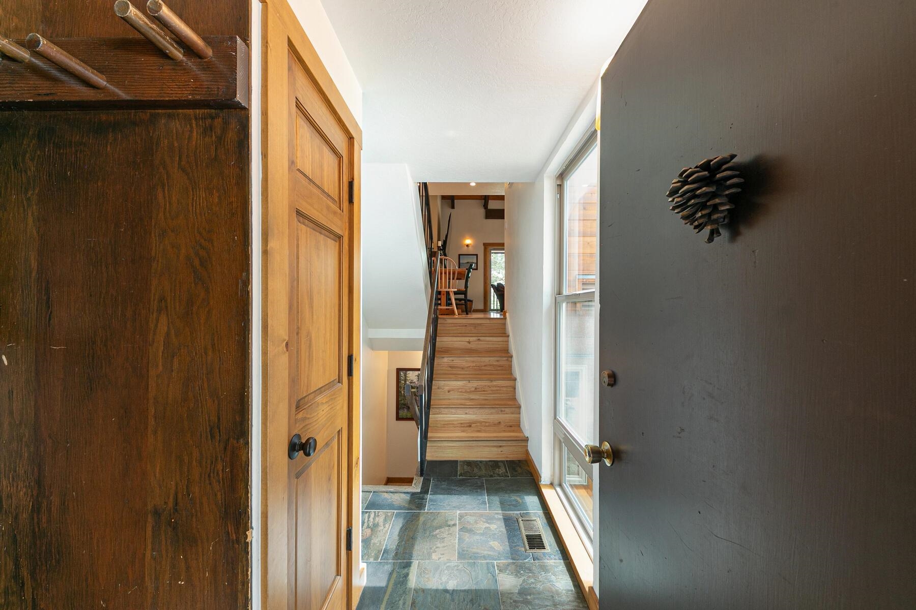 2755 North Lake Boulevard Unit: 16
