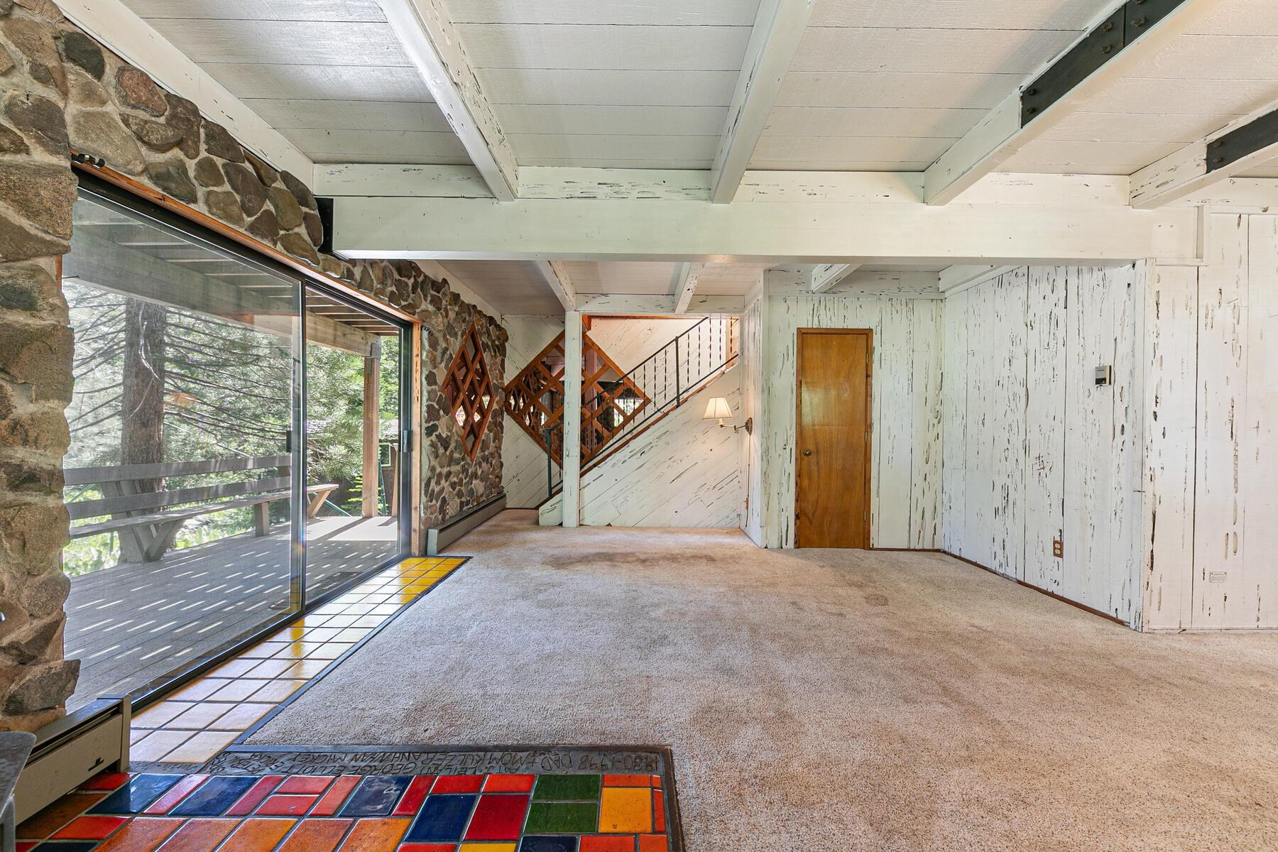 712 Chapel Lane