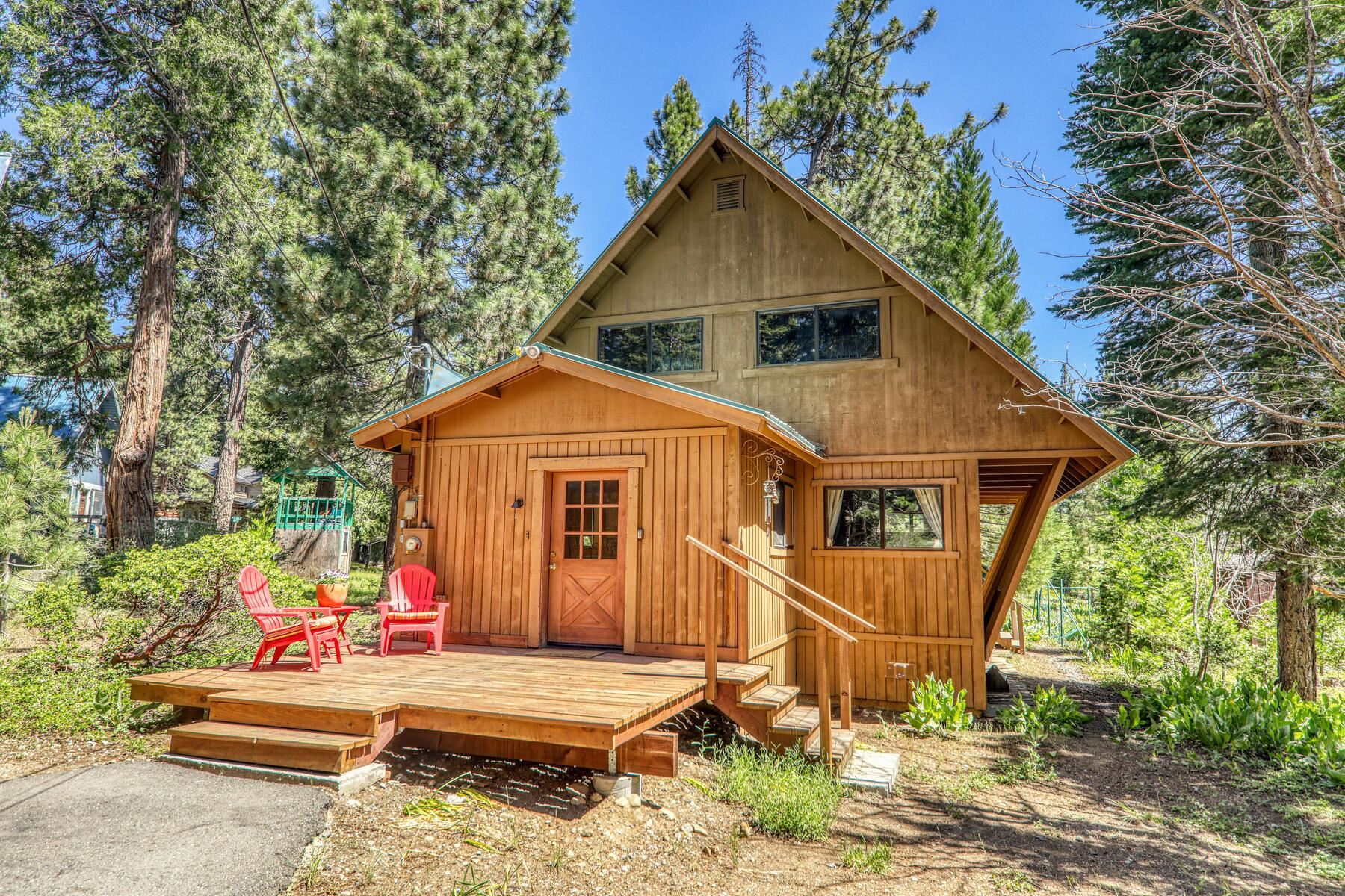 712 Chapel Lane