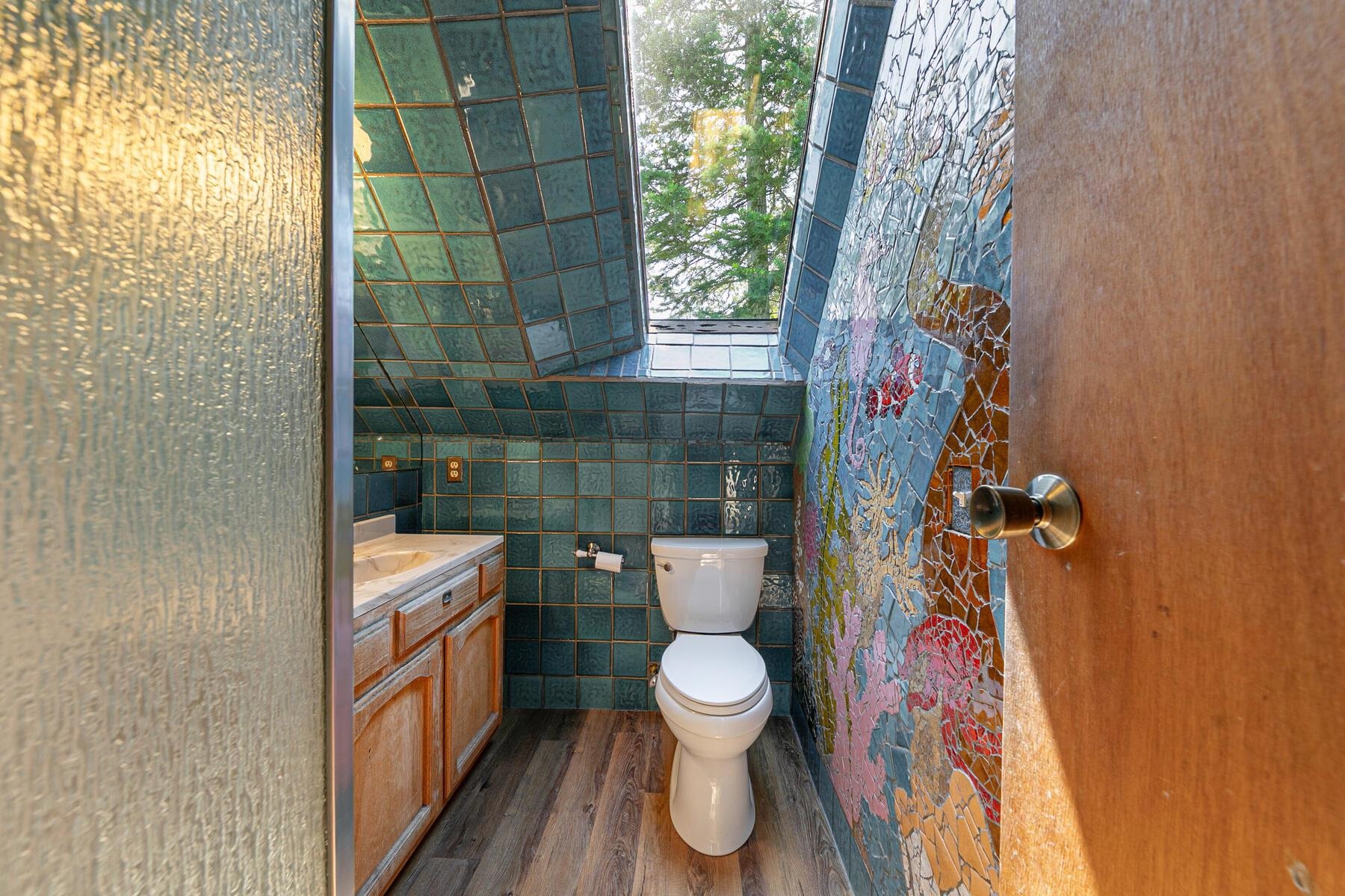 712 Chapel Lane