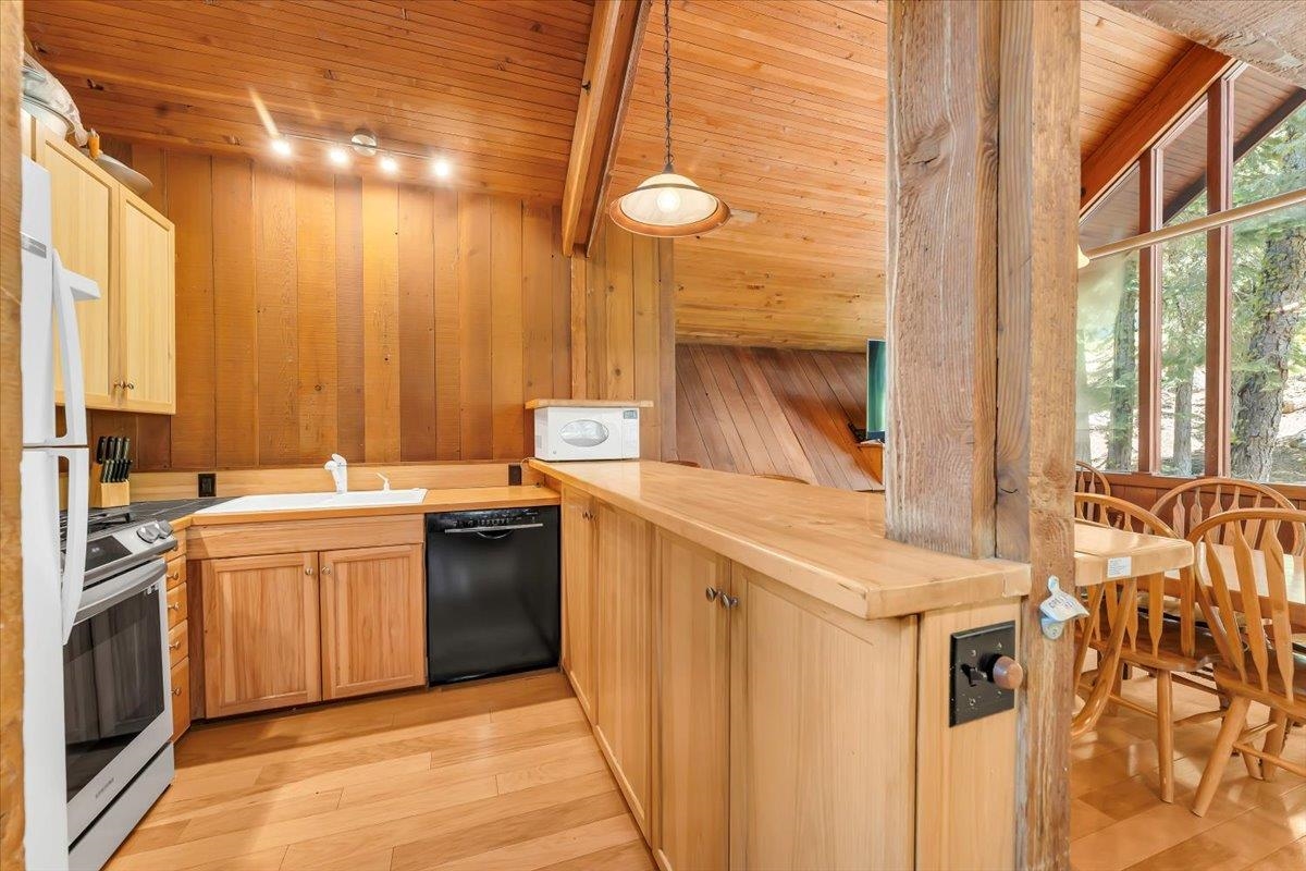 1629 Trapper McNutt Trail