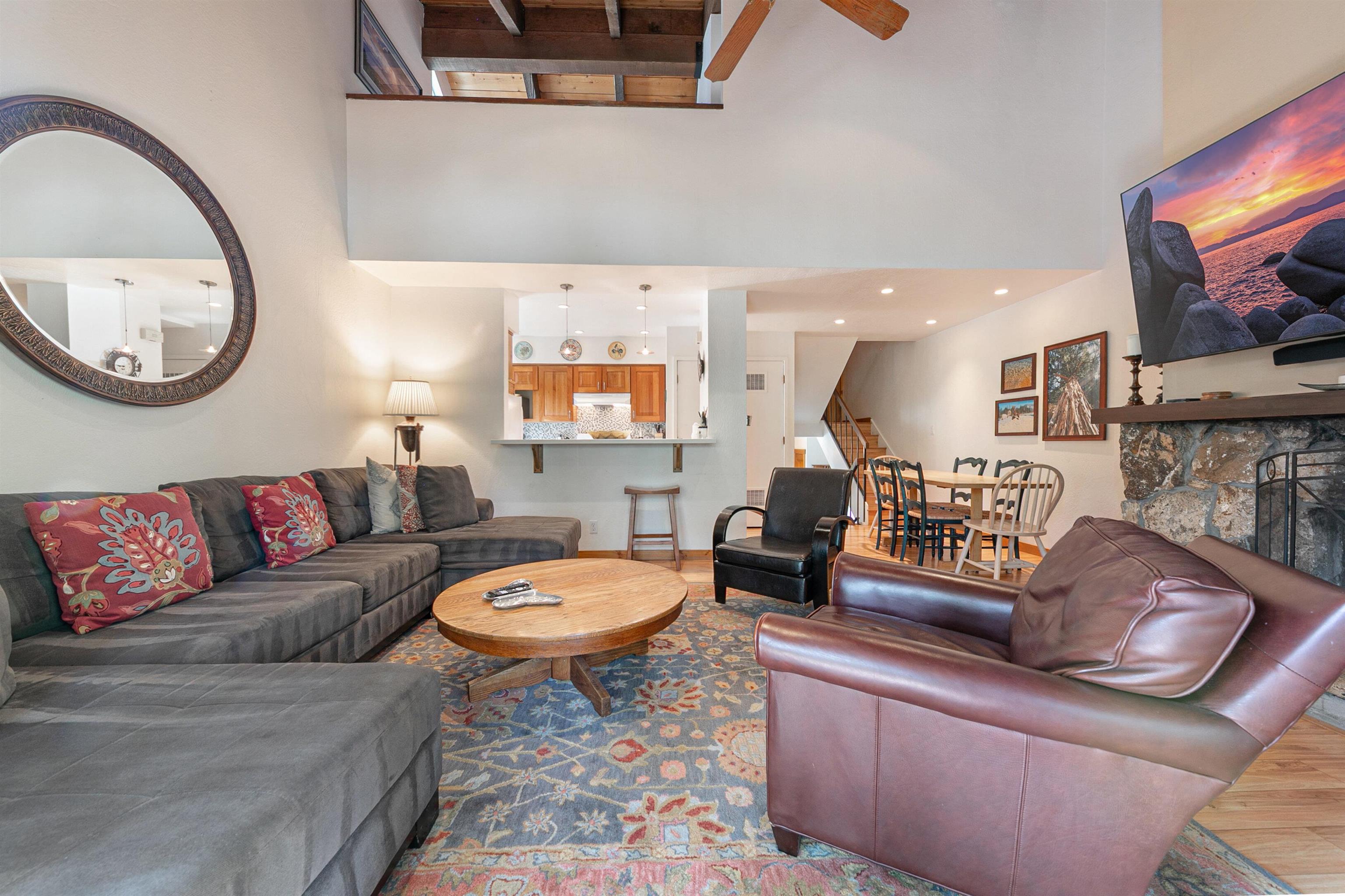 2755 North Lake Boulevard # 16 Unit: #16