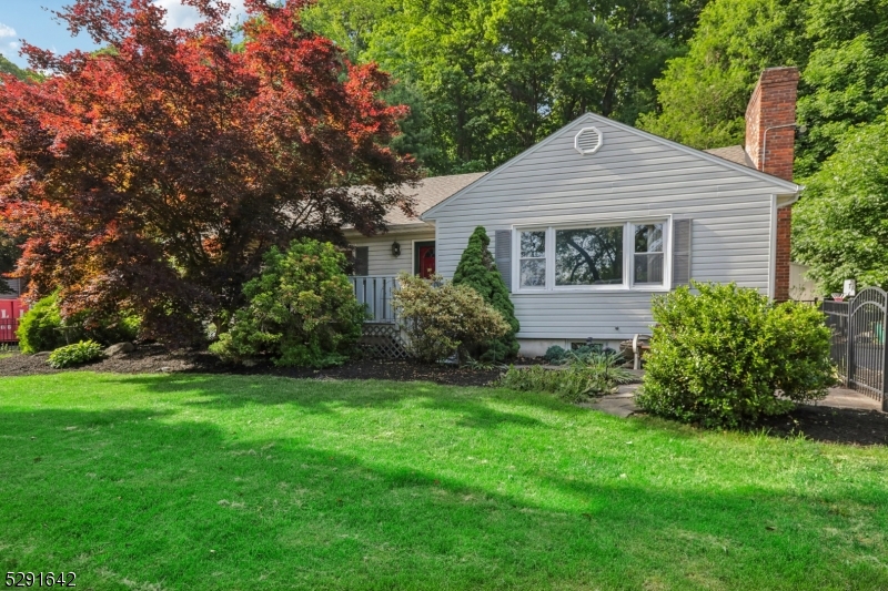 1063 Sussex Tpke