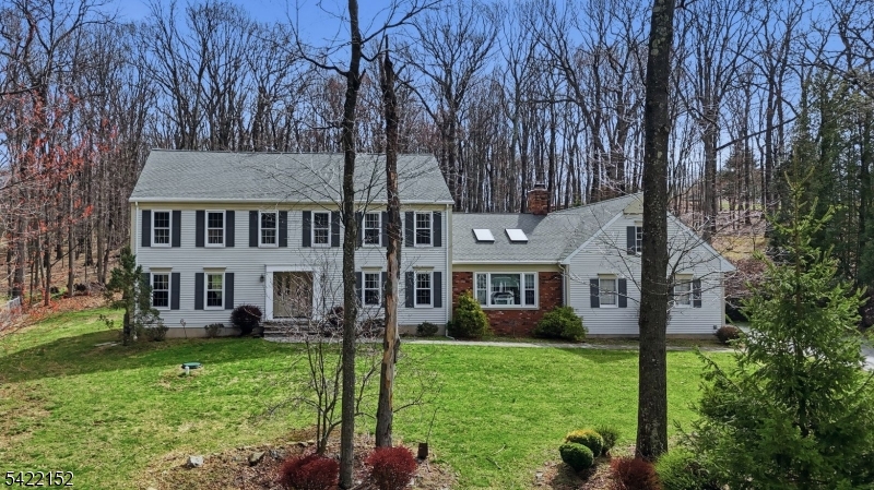 10 Acorn Dr