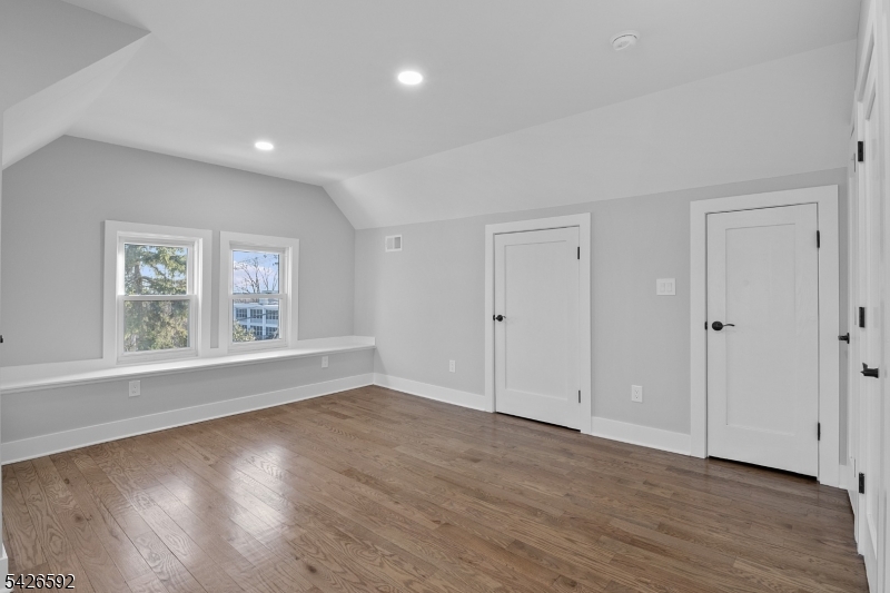 16 Old Short Hills Road