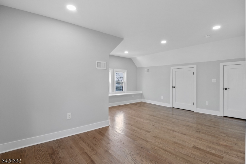 16 Old Short Hills Road