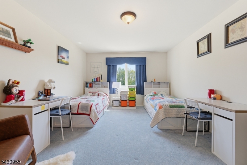 34 Edgefield Dr